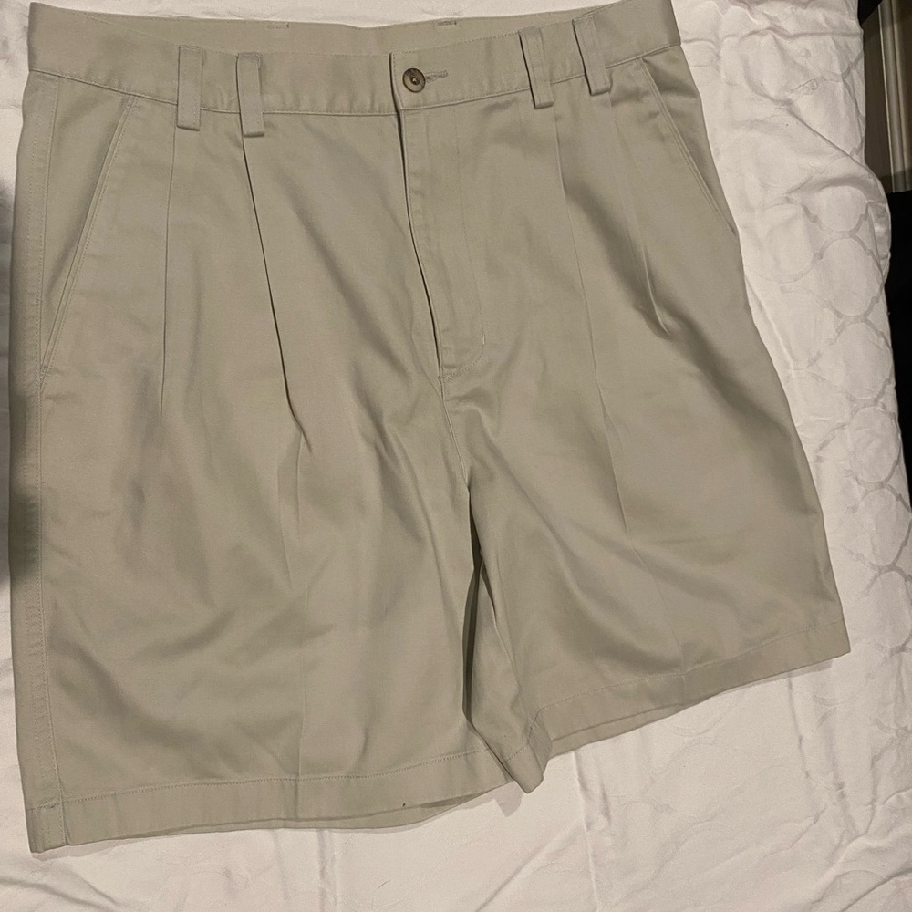 Greg Norman Collection Tan Flat Front Shorts - Great for Summer!!!